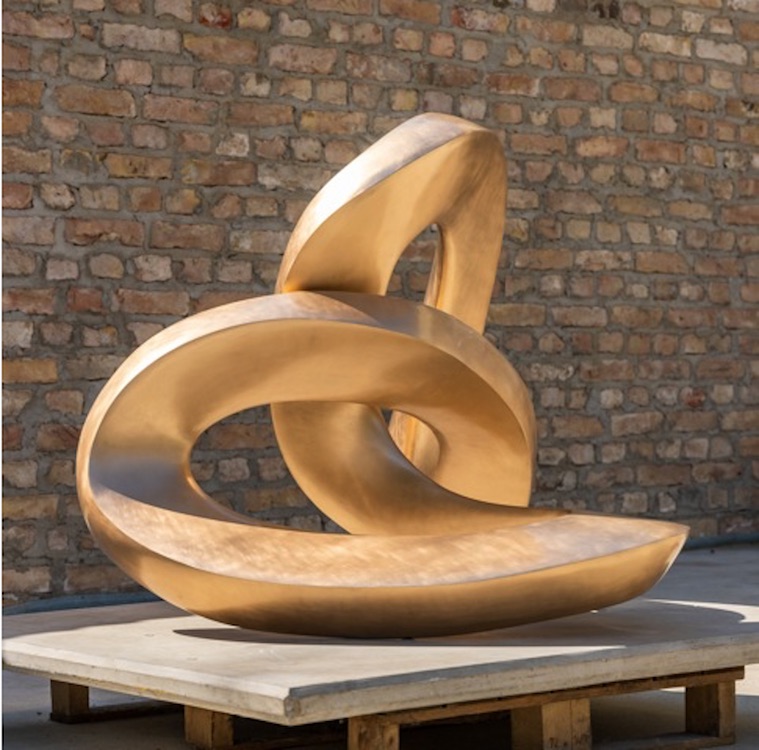 Maximilian_Verhas_Big_Open_Twister_Berlin_2018_Bronze_100_x_92_x_92_cm